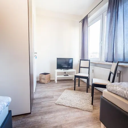 Work & In Meckelfeld * סייבטאל