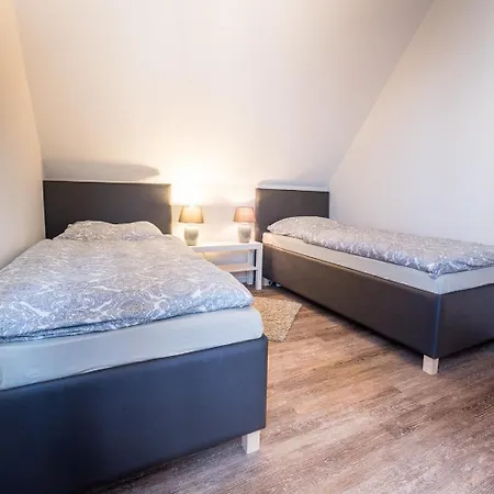 Work & In Meckelfeld * סייבטאל