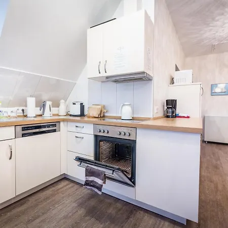 Work & In Meckelfeld סייבטאל