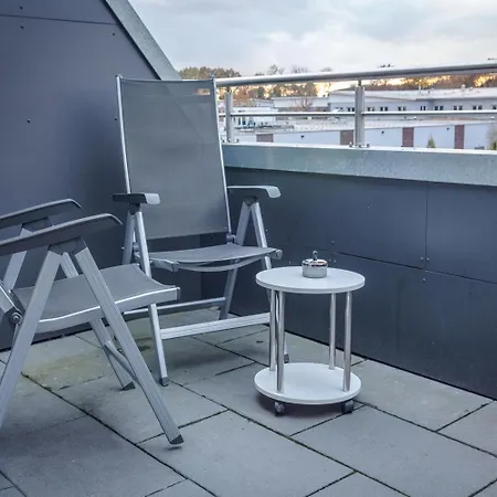 Work & In Meckelfeld סייבטאל